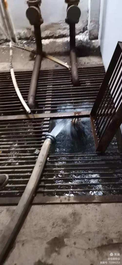 佳泰物业华宇名门项目部2021年第二轮水箱清洗圆满完成